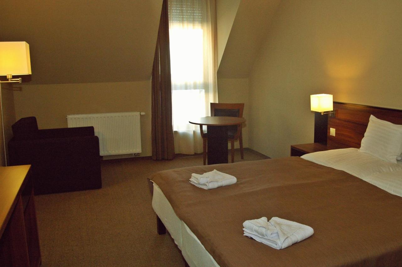 Fiaker Panzio Bed & Breakfast Zalaszentgrot Luaran gambar